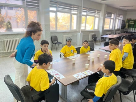 Lösemiyi yenen minik kahramanlar, Eğitim Fakültesinde bilimsel yolculuğa çıktı